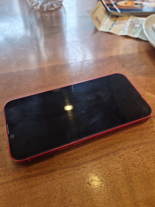 IPhone 13 red 128gb