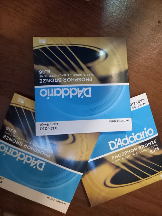 Струны для гитары разные