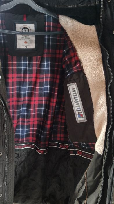 Теплая зимняя куртка.