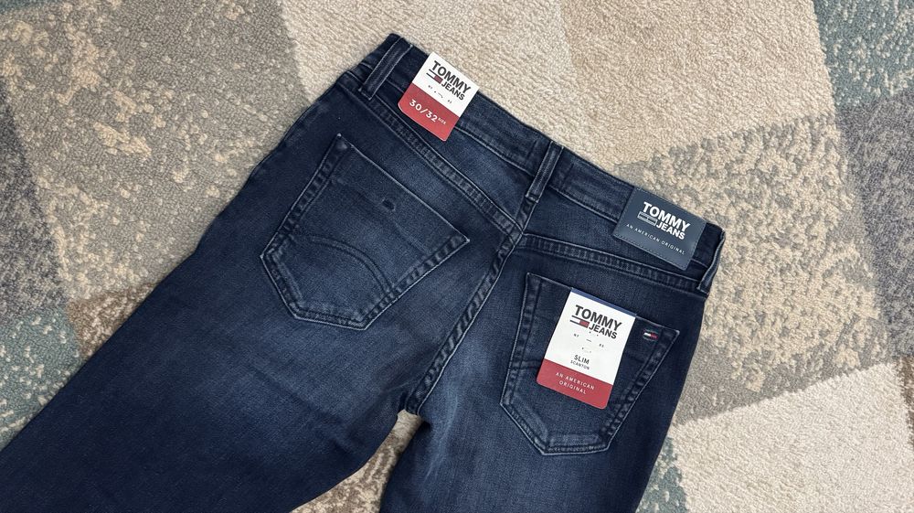 Мъжки дънки Tommy Hilfiger - нови