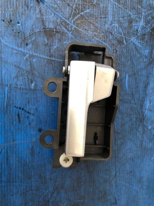 maner usa interior stanga spate ford focus 2