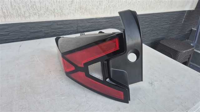 Stop Lampa stanga pe aripa Dacia Duster 3 an 2024  cod 265559174R