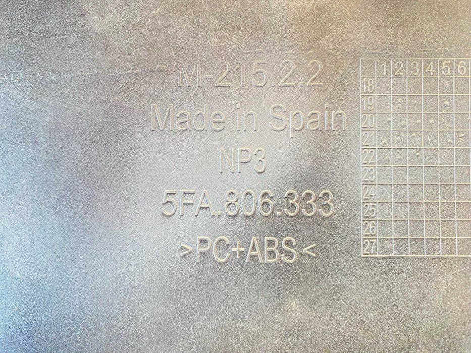 лайсна предна броня Seat Leon 2020-2025 г. #1064V