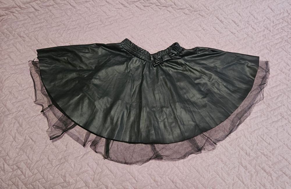 Кокетна детска пола с тюл