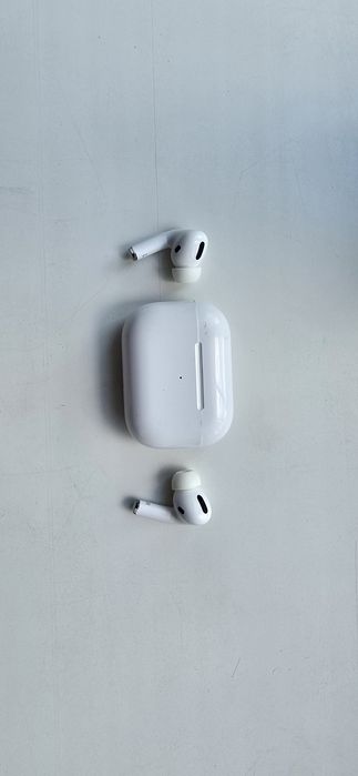 AirPods Pro — отличное состояние, чистый звук и шумоподавление