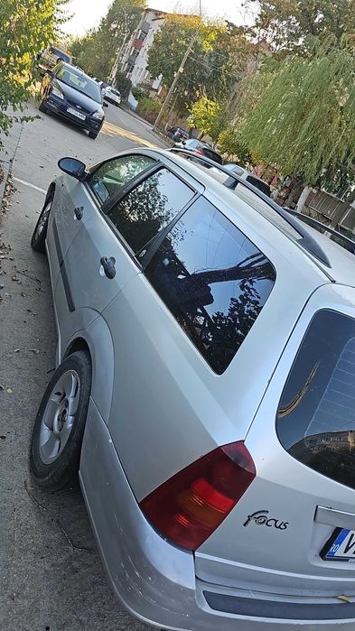 FORD Focus 2000 — imagine 3