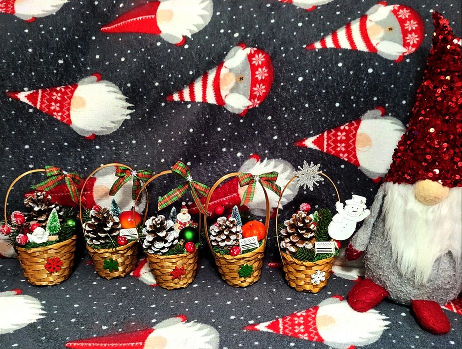 Коледни Табелки за закачане/ коледни кашпи/шейни и късмети