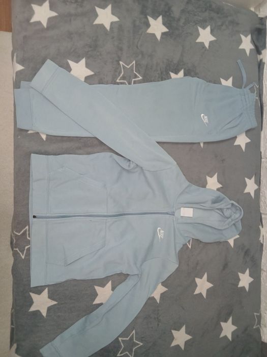 Костюм найк продам