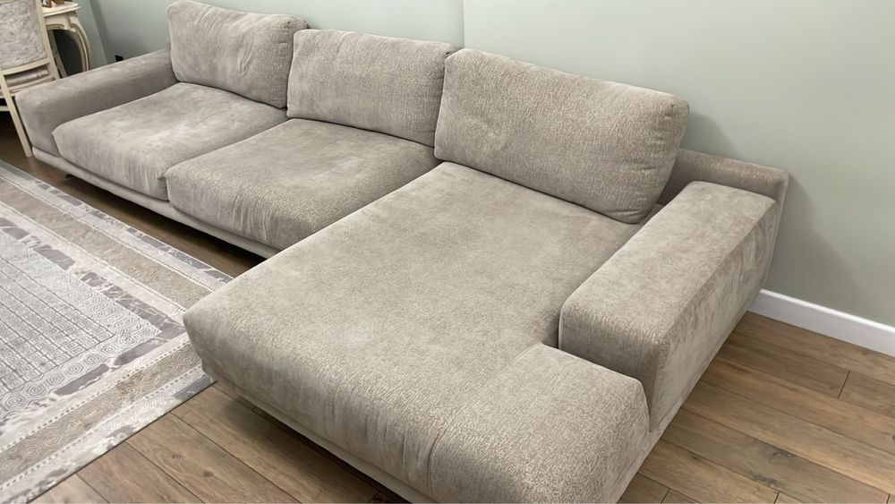 Диван в зал/гостиную