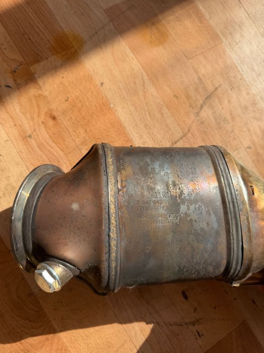 BMW f82 M4 single mid pipe и катализатори