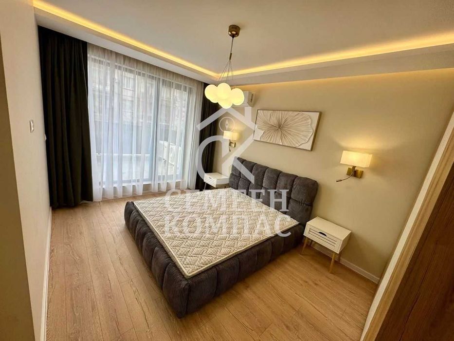 Двустаен обзаведен апартамент в Кючук Париж