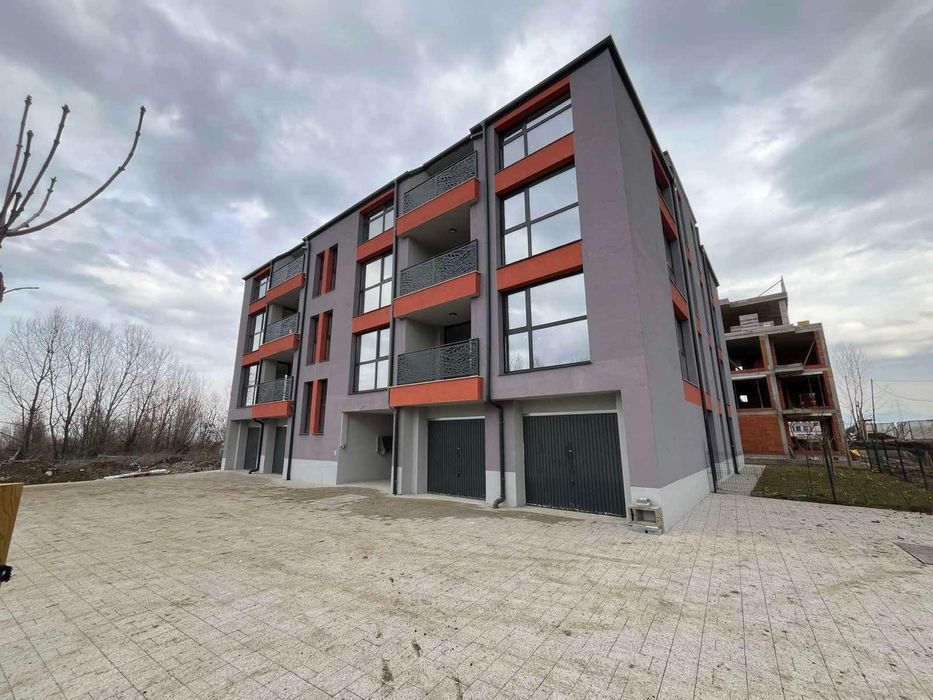 Дава се под наем Гараж / Паркомясто в София, Малинова долина - 21 кв.м за 200 € - Снимка #2