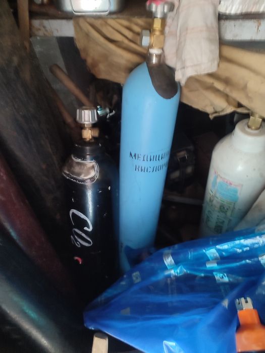 Пресс сокадавка коса топор баллоны