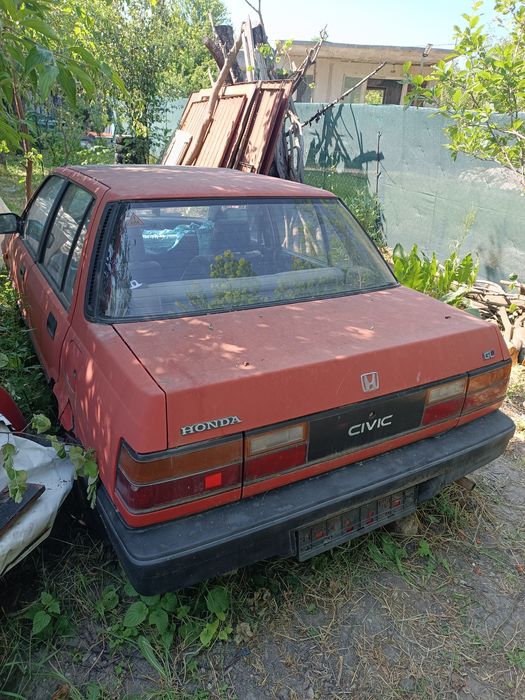 Хонда Сивик бракуван,за части.Продава се цяла.