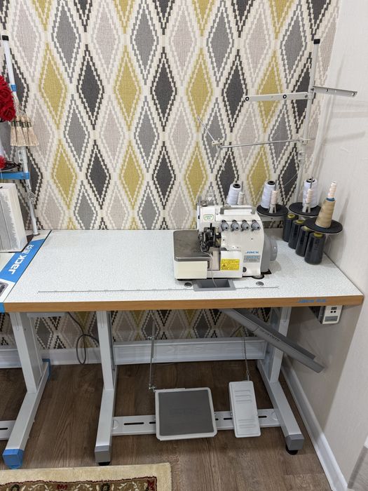 Оверлок Jack JK-804D-M2-24