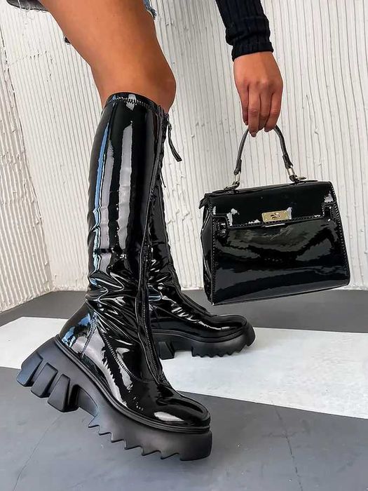 Дамски ботуши от лак