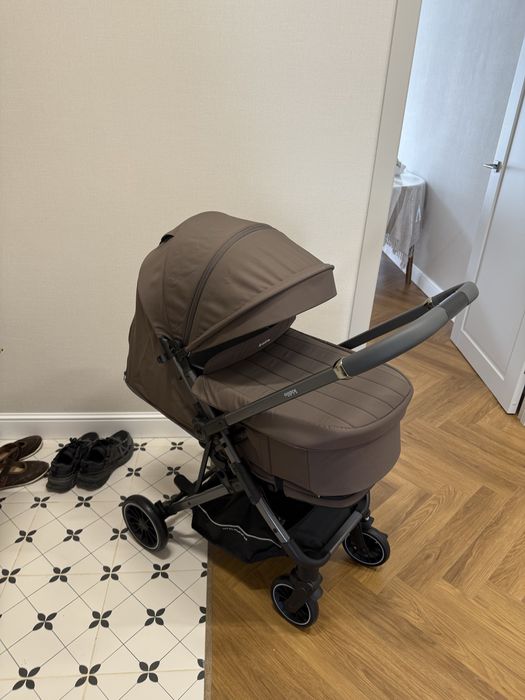 Продам коляску новую