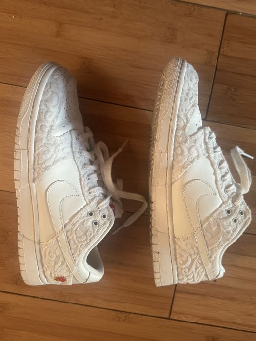 Nike Dunk Low Give Her Flowers