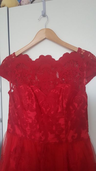 Rochie ocazie rosie, dantela si voal CHI CHI LONDON, masura M-L