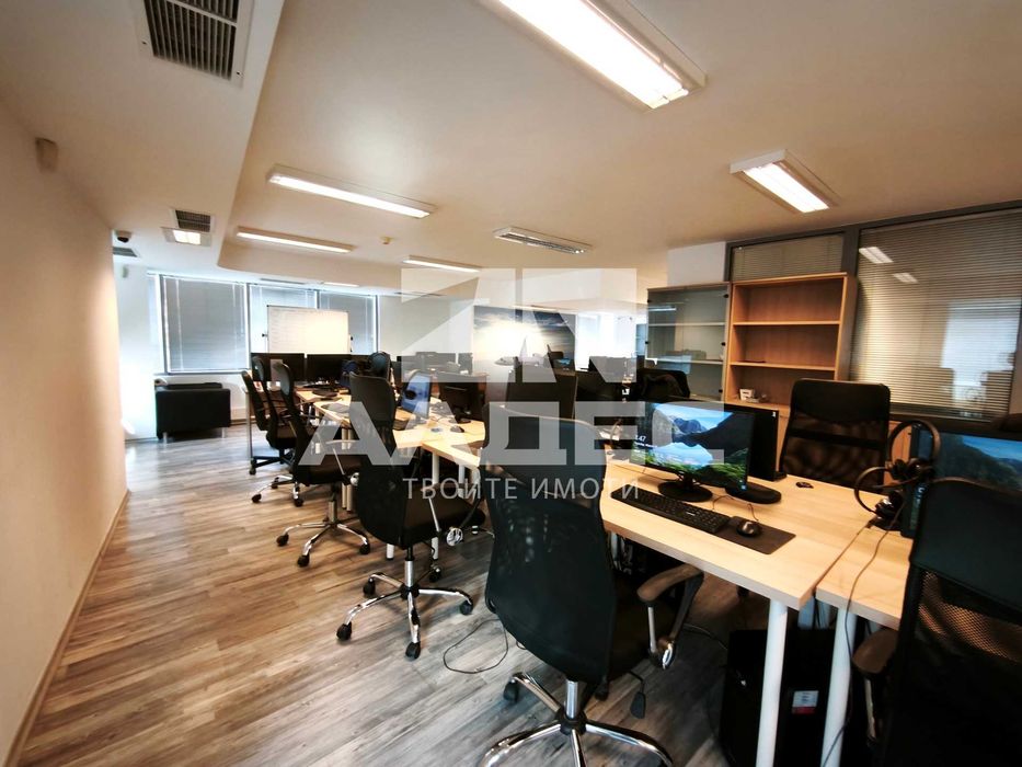 Дава се под наем Офис в София, Младост 4 - 336 кв.м за 2090.49 € - Снимка #8