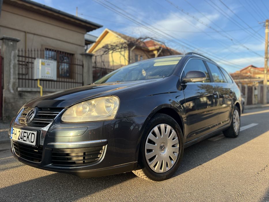 Volkswagen Golf V break 1.6 MPI 2009