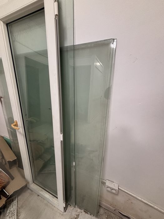 Бесплатно Стекло 4 мм 120х150см 6шт и пластиковый дверь для окно