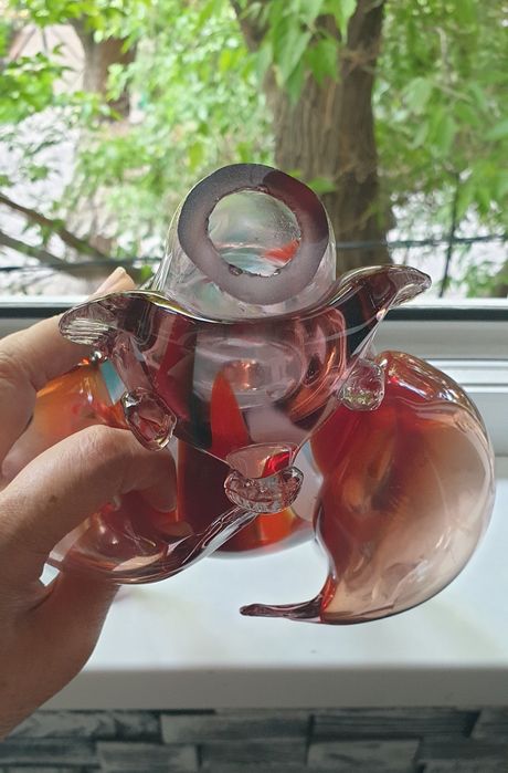 Медведь штоф гутное стекло красный май