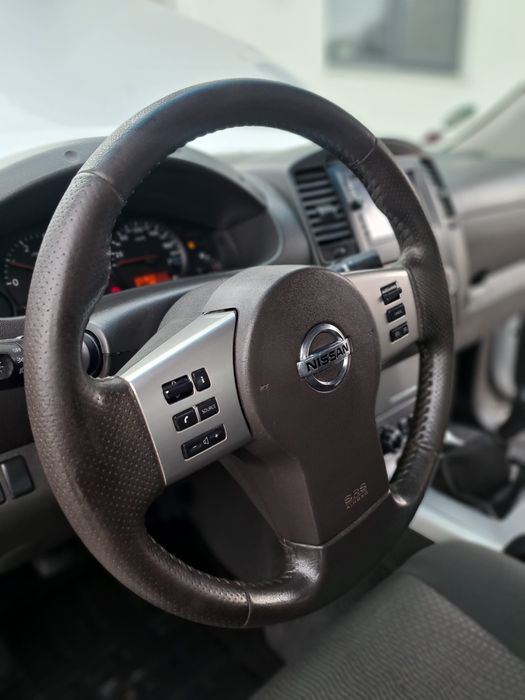 Nissan Navara Pick up 2.5 platinum