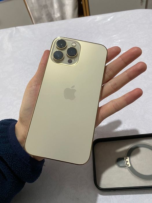 Продам айфон 13 про макс