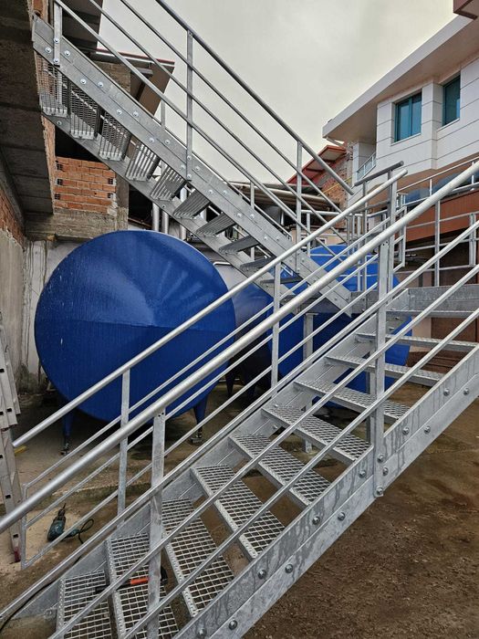 Изработка на метални конструкции, метални рампи и пасарелки