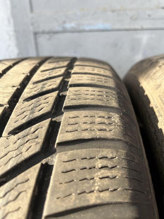 4 бр. зимни гуми 225/60/18 Continental DOT 2x3623 2x2222/3821 5,5-6 mm