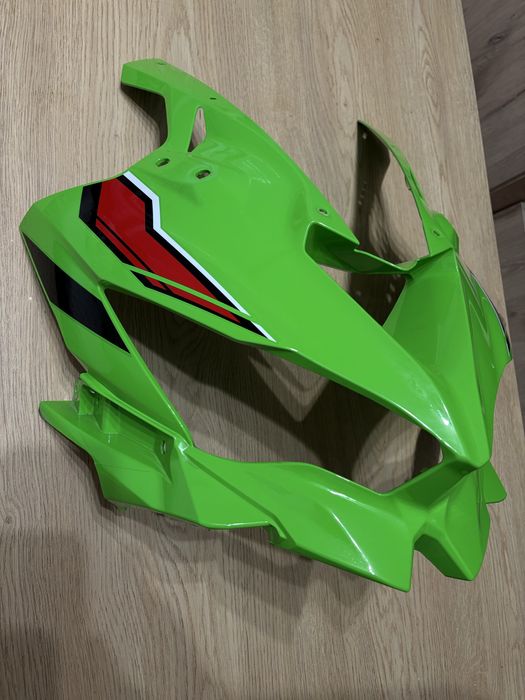 Оригинална (ОЕМ) kawasaki маска zx4rr 2024г
