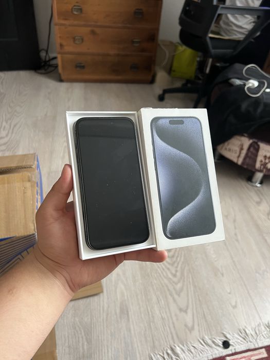 iPhone 15 pro 256gb