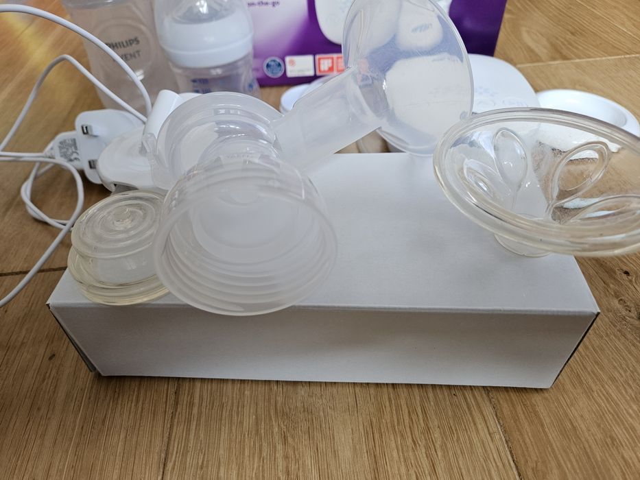 Електрическа помпа за кърма Avent easy comfort