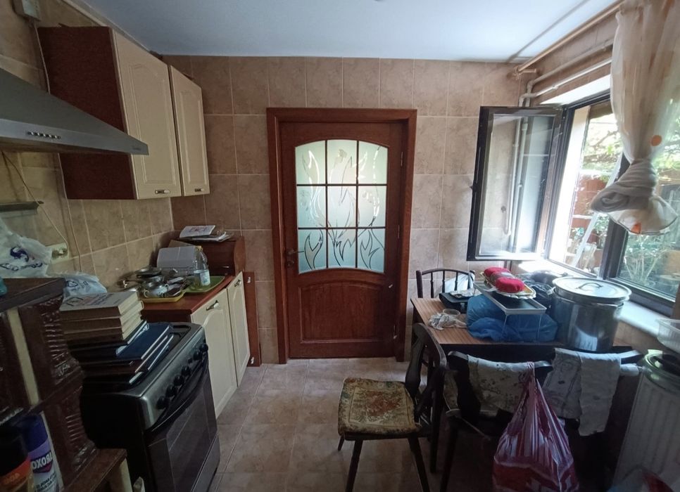Casa Voluntari din cărămidă renovată.