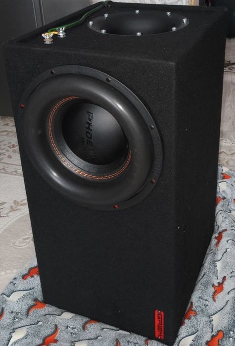 Продам сабвуфер новый
