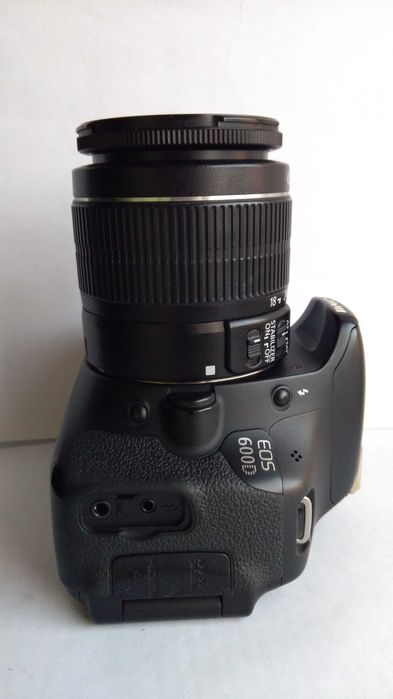 Фотоаппарат Canon EOS 600D