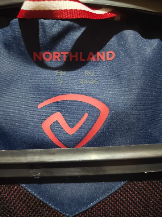 Продам ветровку Northland