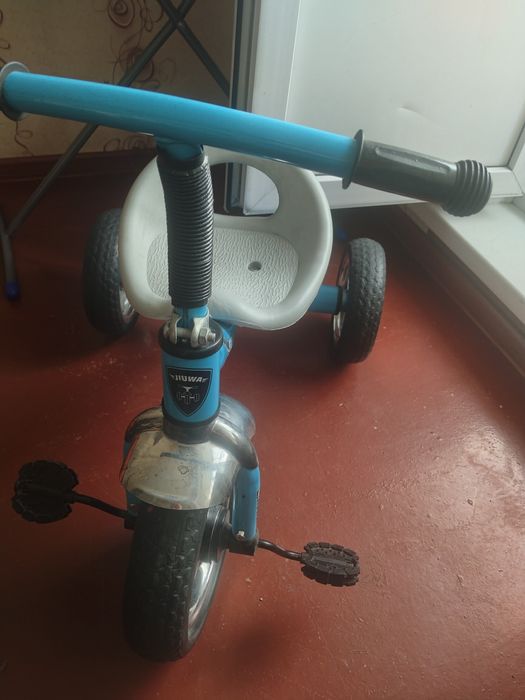 Трехколесный велосипед