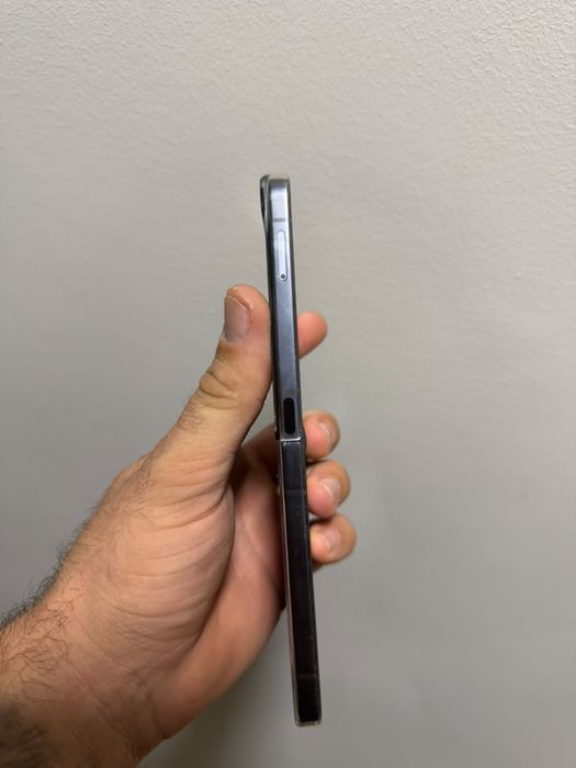 Samsung flip  7   256gb