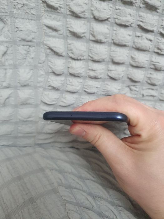 Srochna sotiladi Samsung Galaxy A20 32Gb Original Veitnam 2simkartali