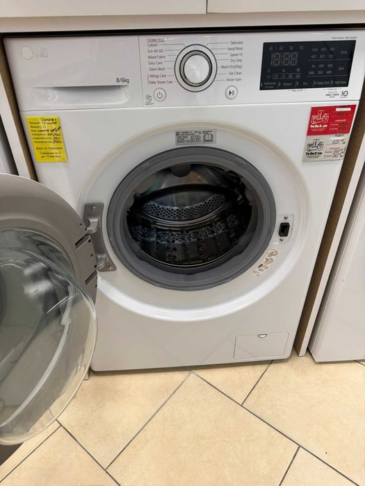 LG F4DV328S0U, комбинирана пералня със сушилня, 8/6 кг, 1400 об./мин