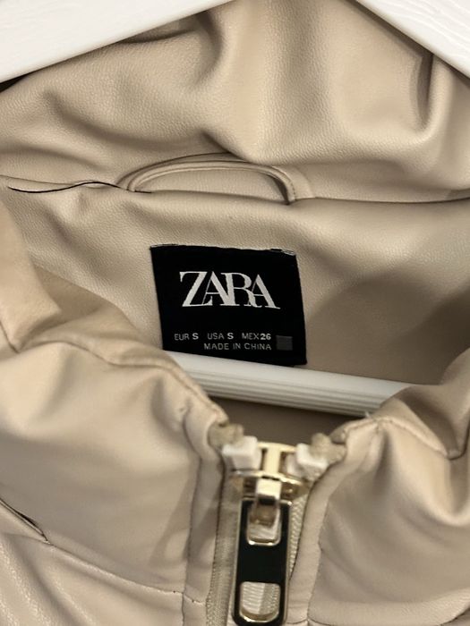 Безрукавка от Зары