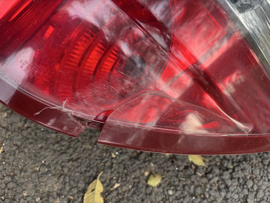 Фары на Subaru Outback 2007