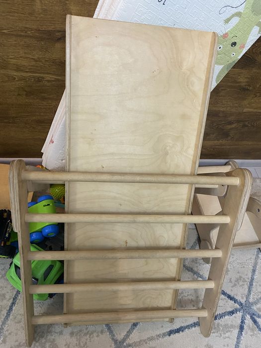 Деревянная горка мантесории