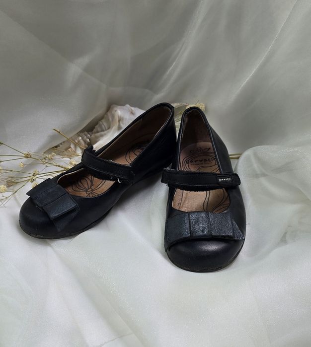 Туфли кожаные на девочку.  27р