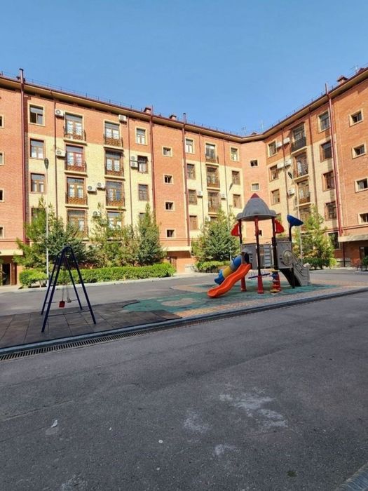 • GOLDEN HOUSE 2комнатная Новостройка кирпичный Продаётся квартира