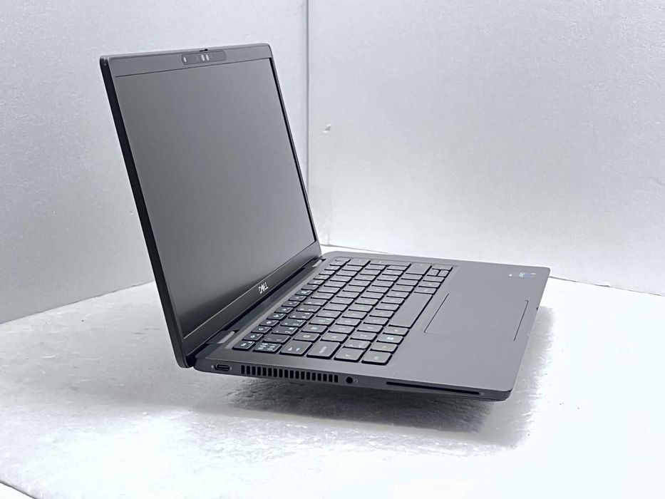 Реновиран лаптоп Dell Latitude 7330 13.3" i7-1265U 32GB 1020GB