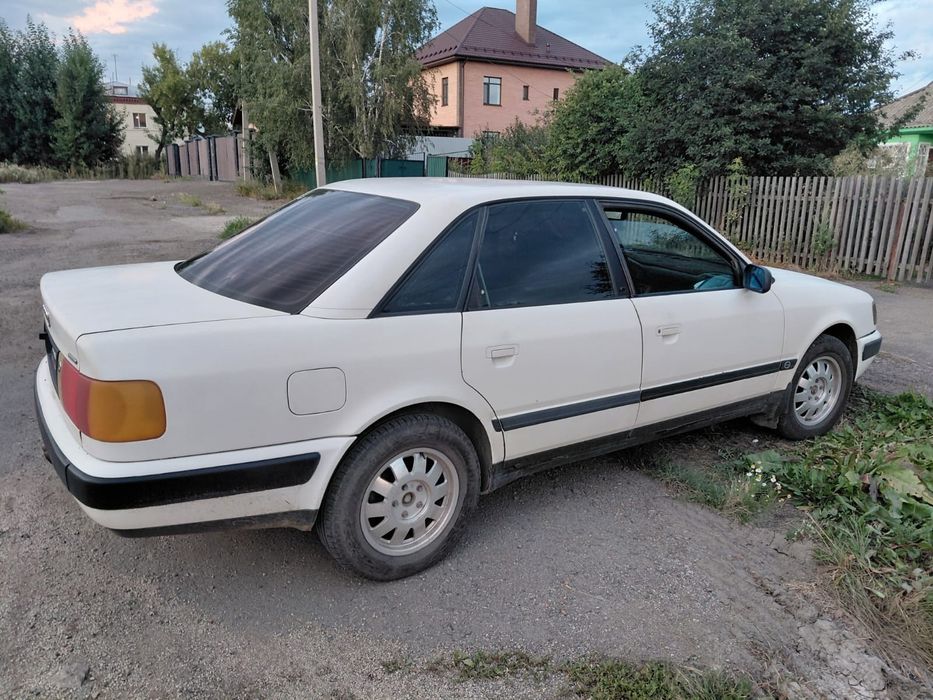 Продам Ауди 100с4.