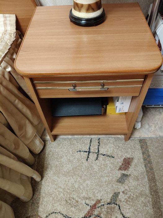 Продам спальный гарнитур